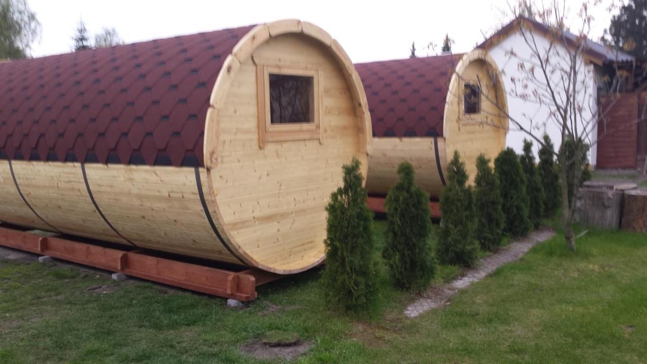 Camp-Wroc Hotel Wrocław Buitenkant foto